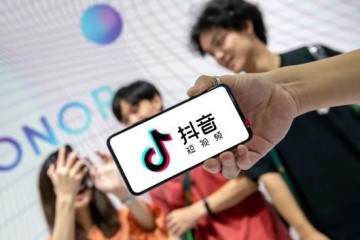 抖音上线视频谈天狙击微信社交大本营